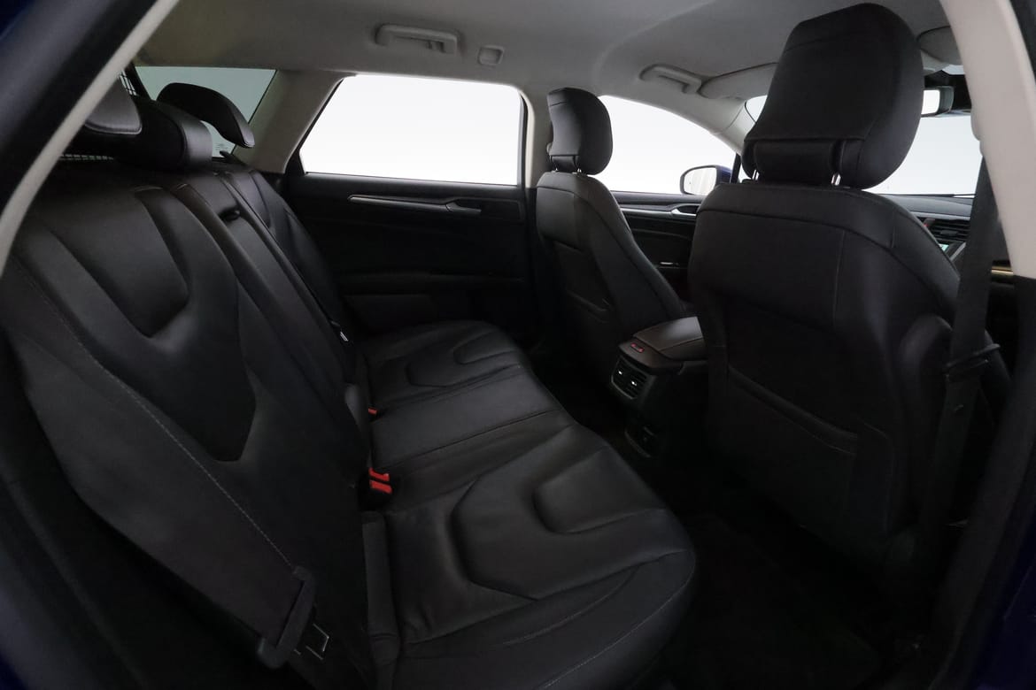 Ford Mondeo 2015 - miniatyr 21
