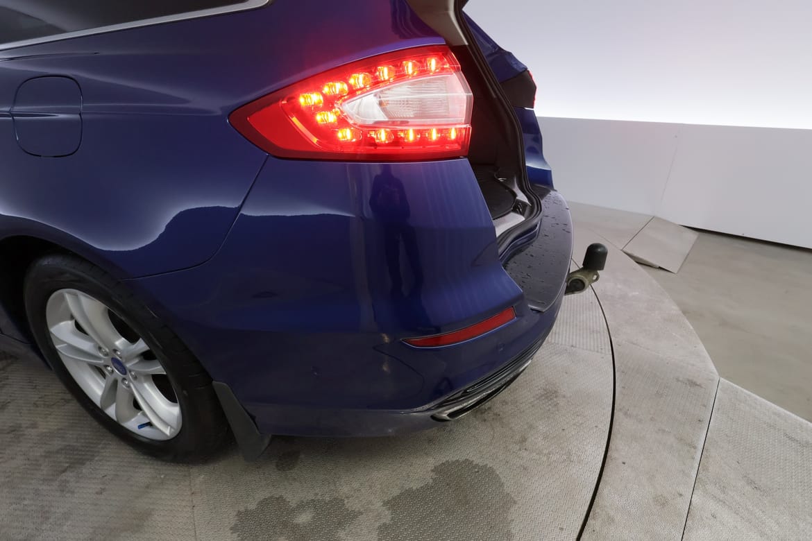Ford Mondeo 2015 - miniatyr 7