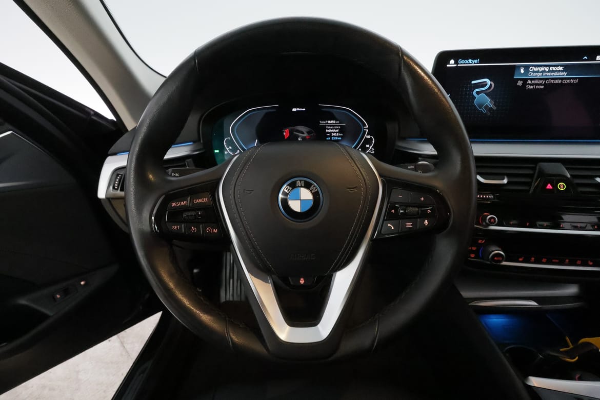 BMW 5-serie 2022 - miniatyr 15
