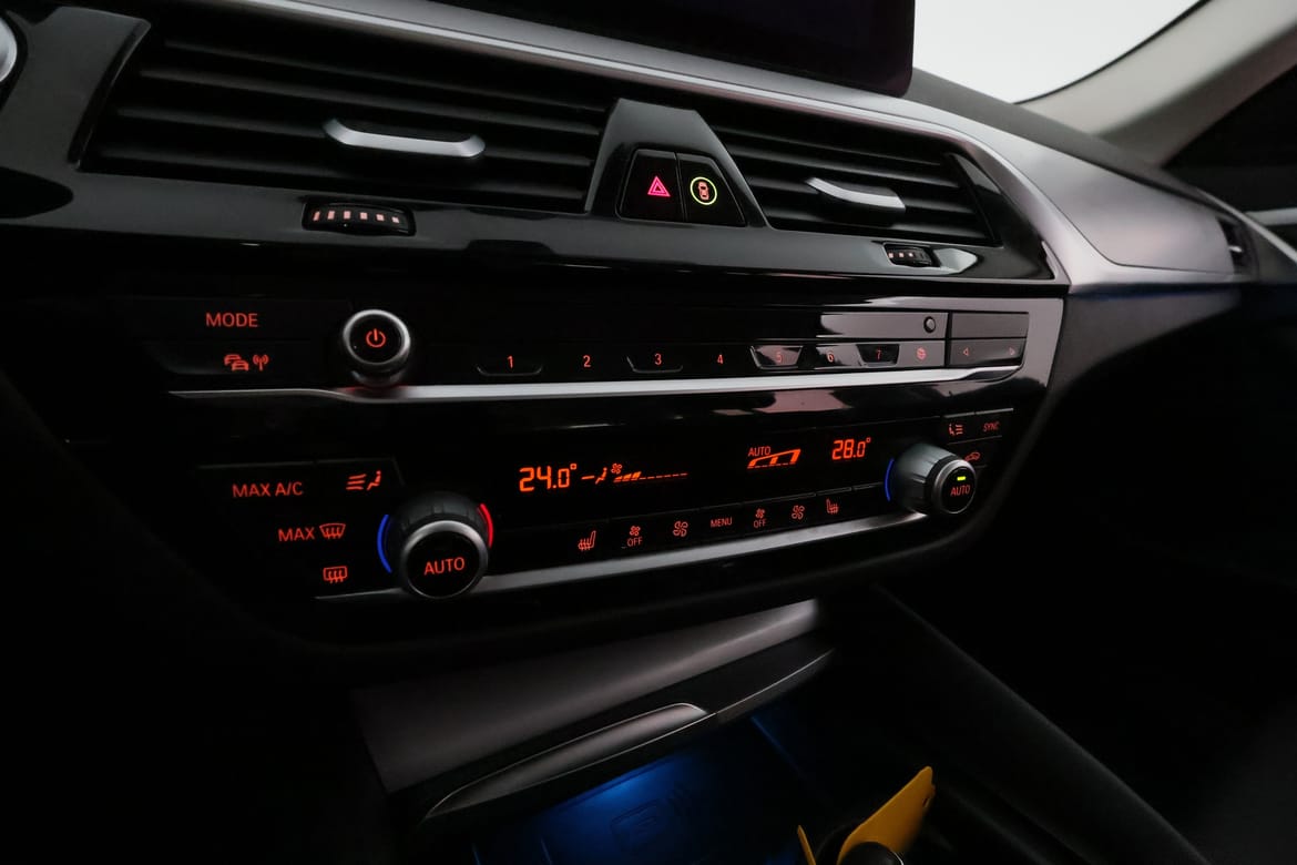 BMW 5-serie 2022 - miniatyr 21