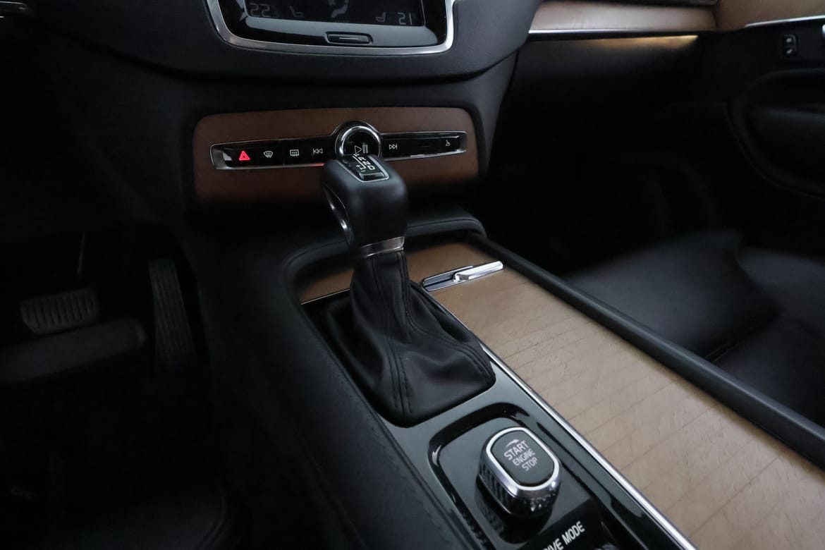 Volvo XC90 2018 - miniatyr 23