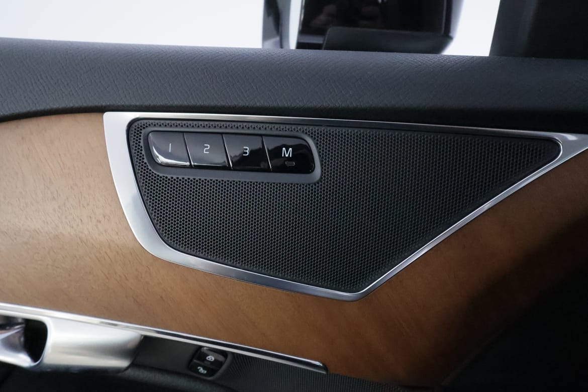 Volvo XC90 2018 - miniatyr 31