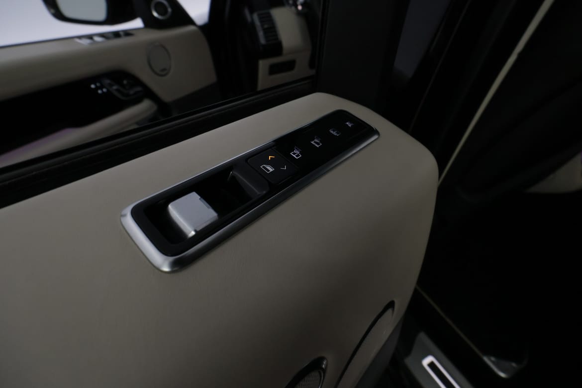 Land Rover Range Rover 2018 - miniatyr 34