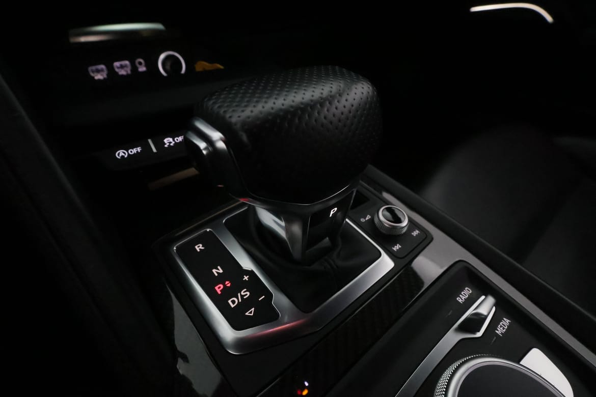 Audi R8 2018 - miniatyr 18
