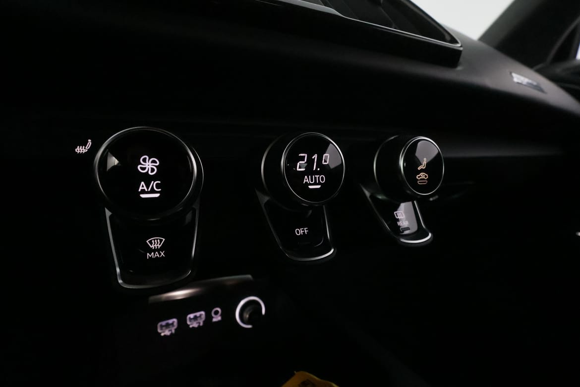 Audi R8 2018 - miniatyr 27