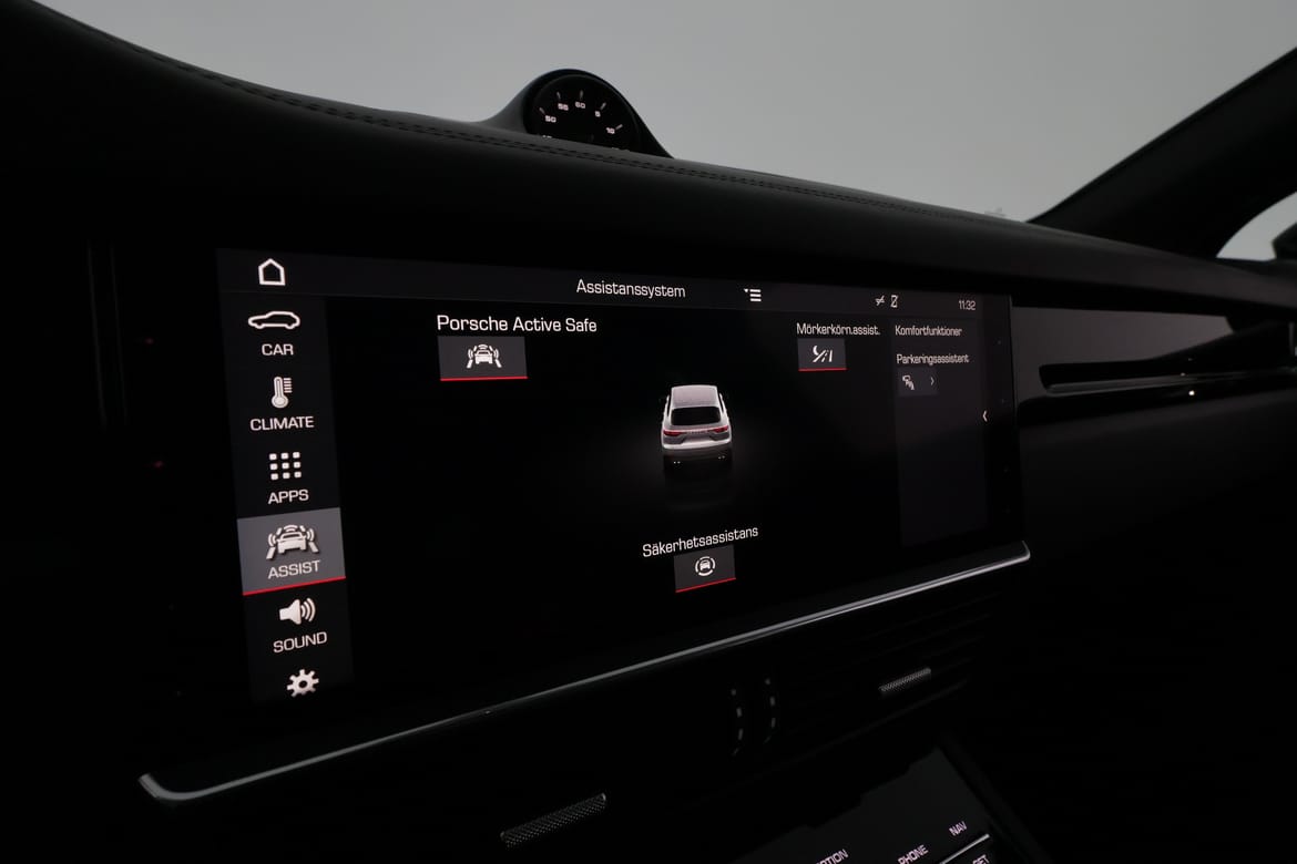 Porsche Cayenne 2018 - miniatyr 31