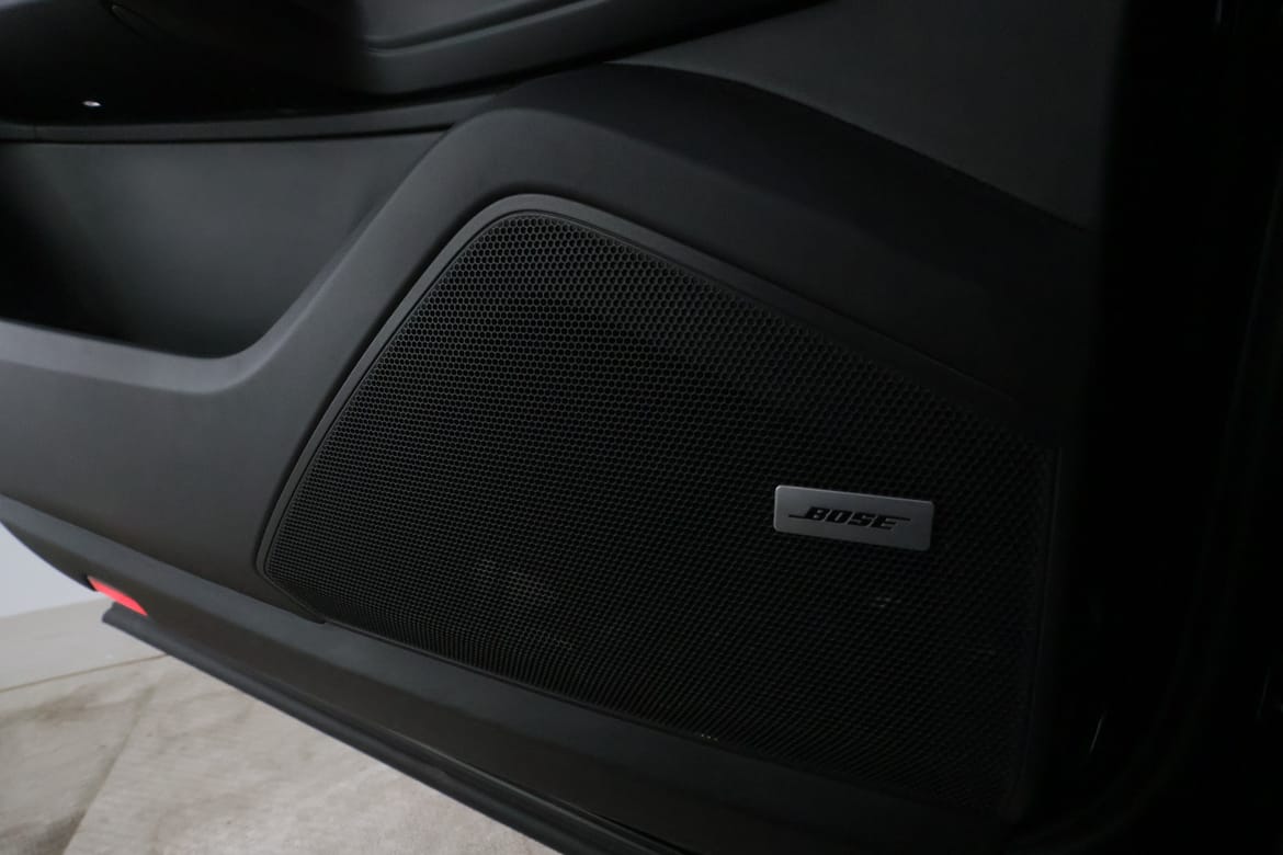 Porsche Cayenne 2018 - miniatyr 34