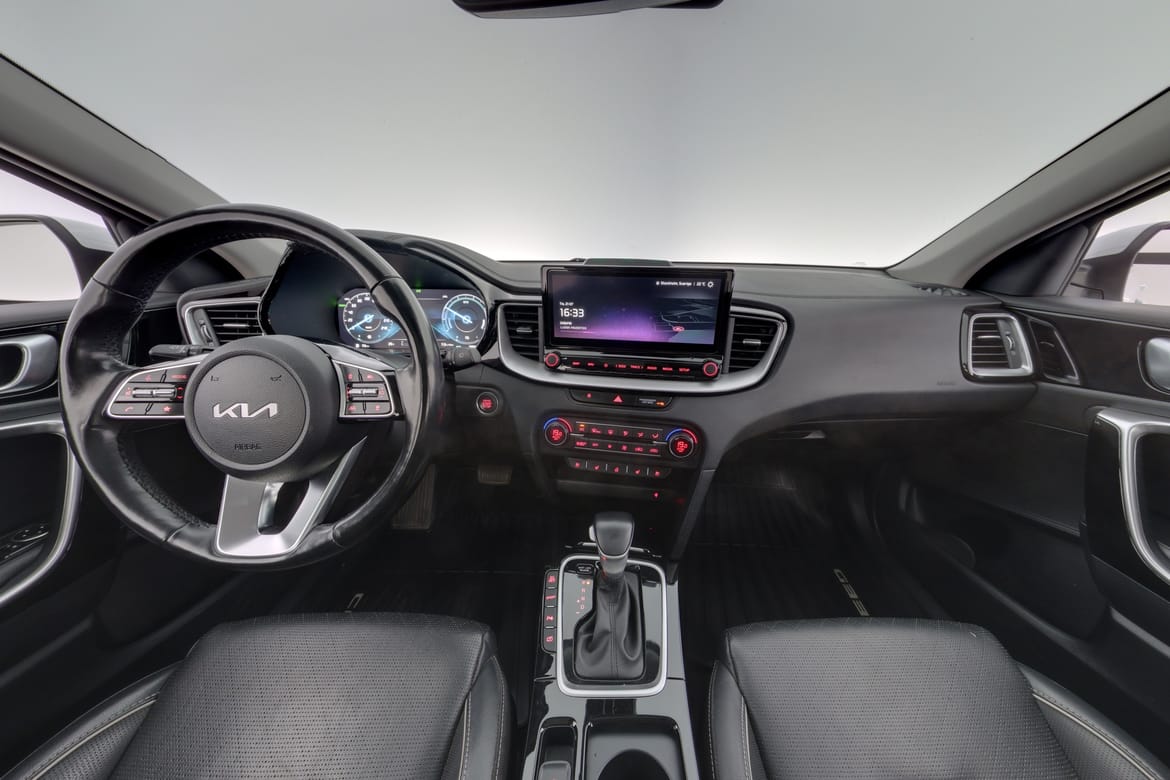 Kia Ceed 2023 - miniatyr 13