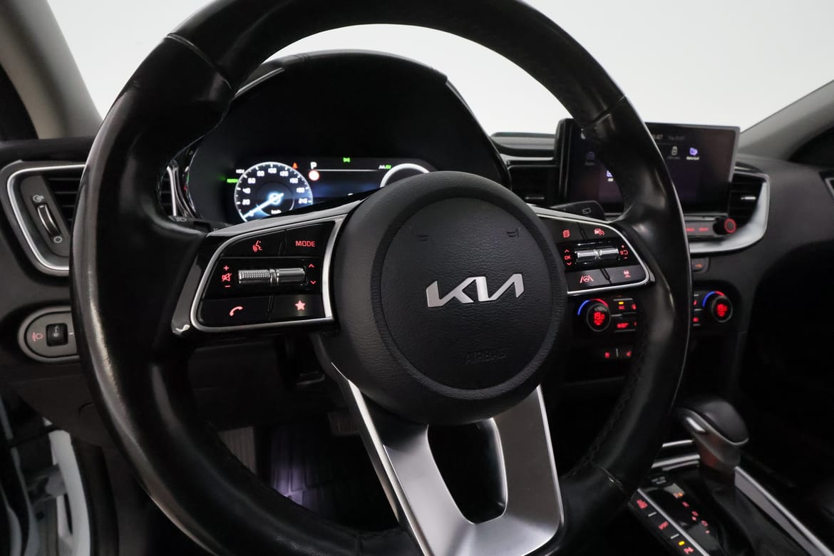 Kia Ceed 2023 - miniatyr 16