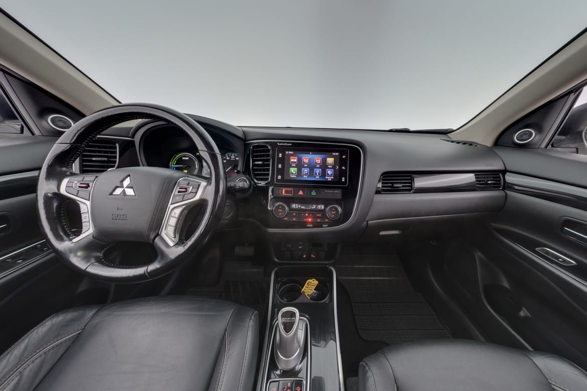 Mitsubishi Outlander 2018 - miniatyr 13