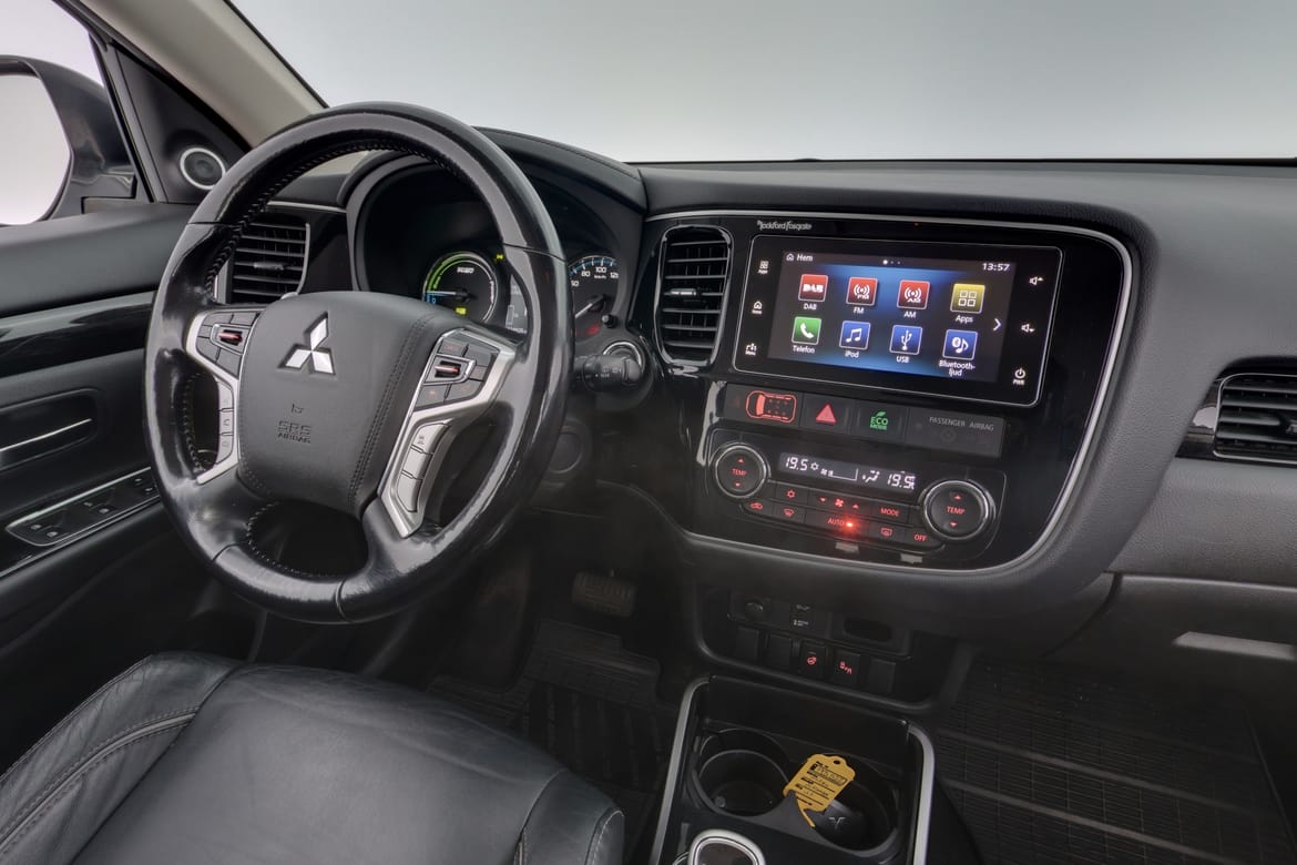Mitsubishi Outlander 2018 - miniatyr 14