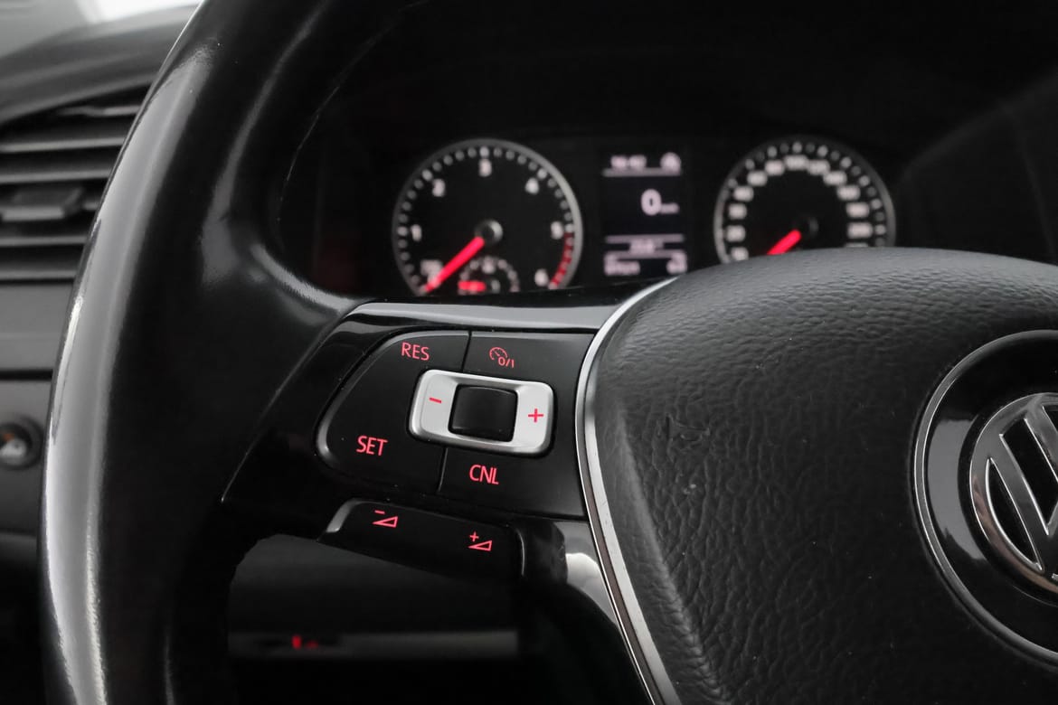 Volkswagen Transporter 2019 - miniatyr 14