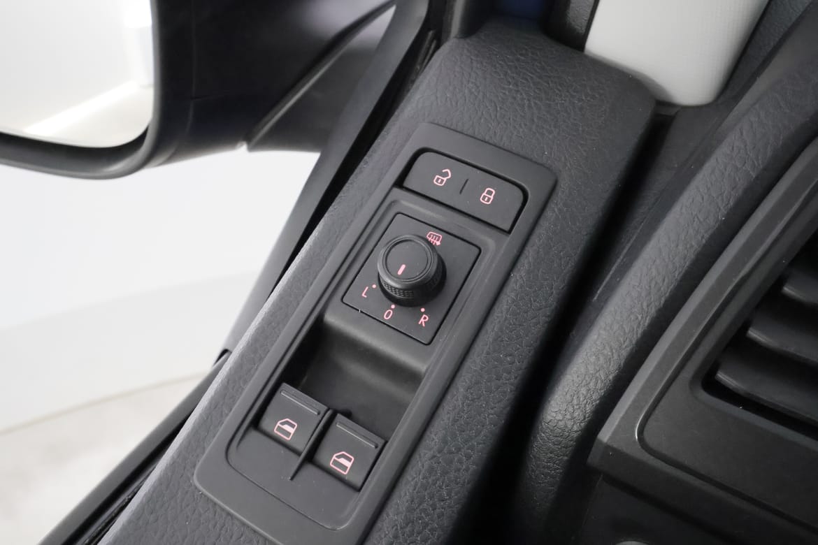 Volkswagen Transporter 2019 - miniatyr 29