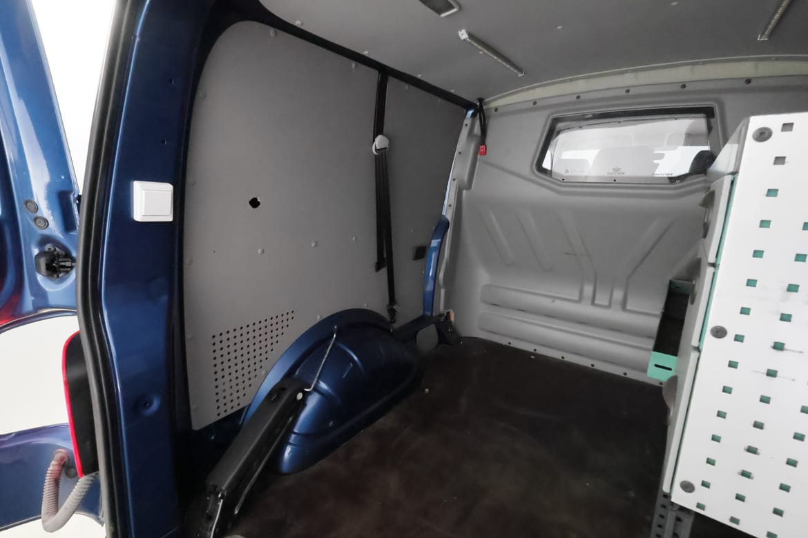 Volkswagen Transporter 2019 - miniatyr 7
