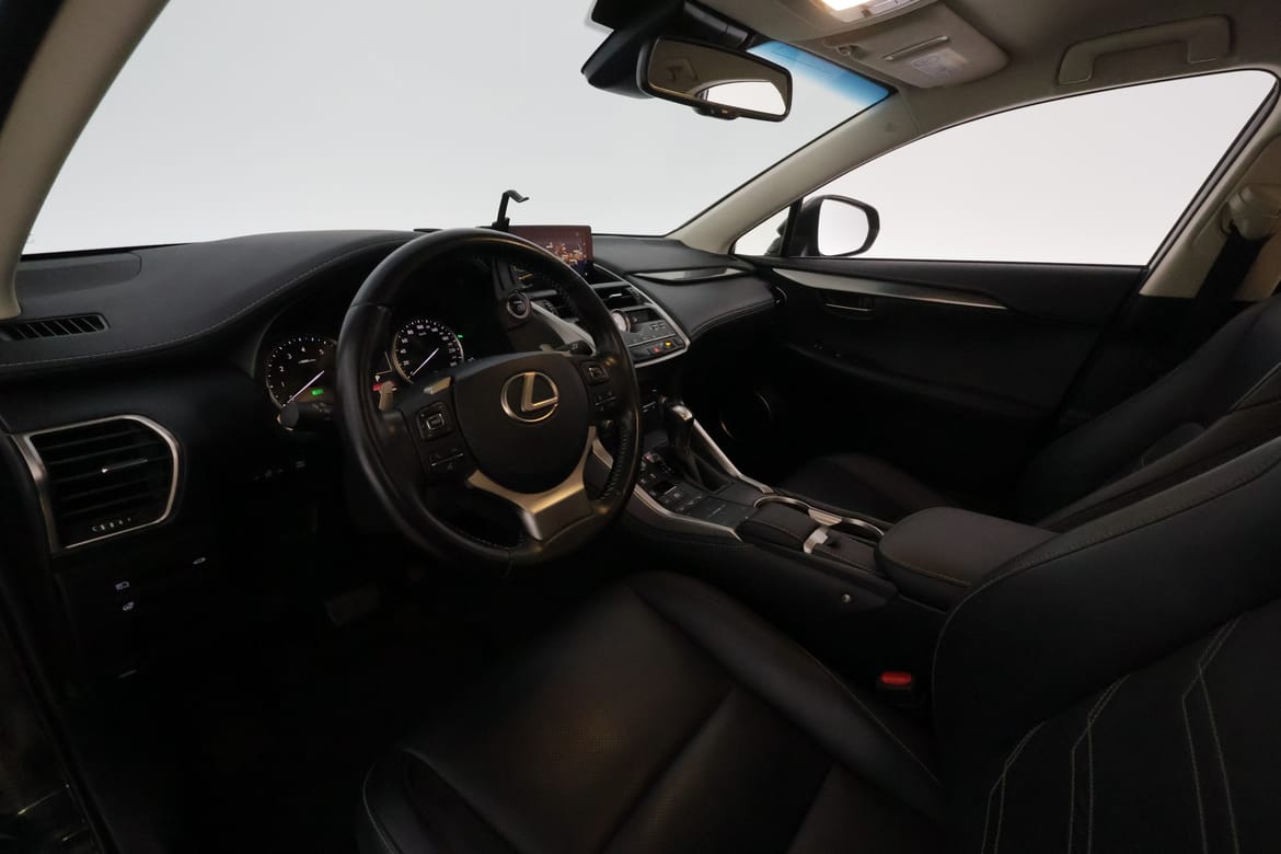 Lexus NX 2019 - miniatyr 12