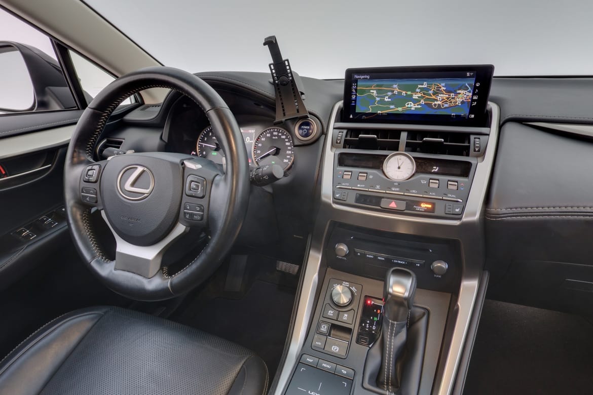 Lexus NX 2019 - miniatyr 14