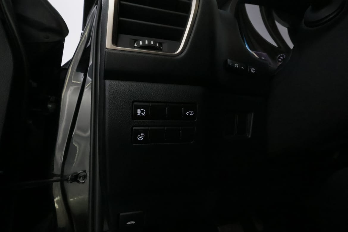 Lexus NX 2019 - miniatyr 32