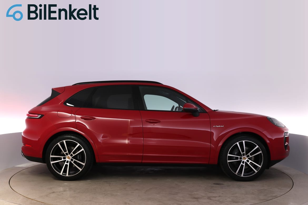 Porsche Cayenne 2024 - miniatyr 2