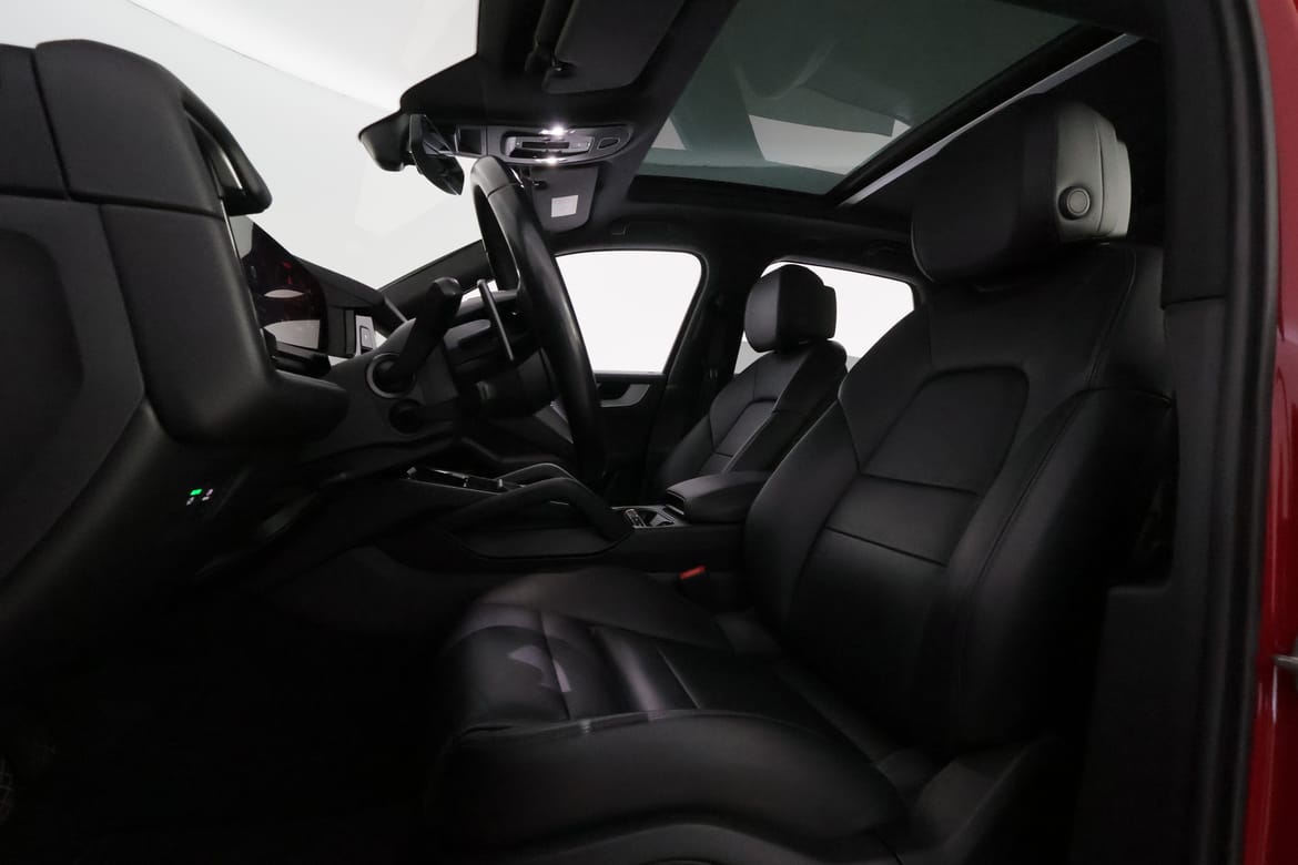 Porsche Cayenne 2024 - miniatyr 11