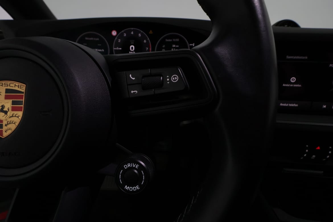 Porsche Cayenne 2024 - miniatyr 18