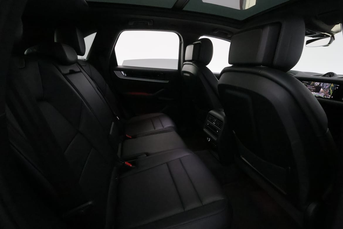 Porsche Cayenne 2024 - miniatyr 21