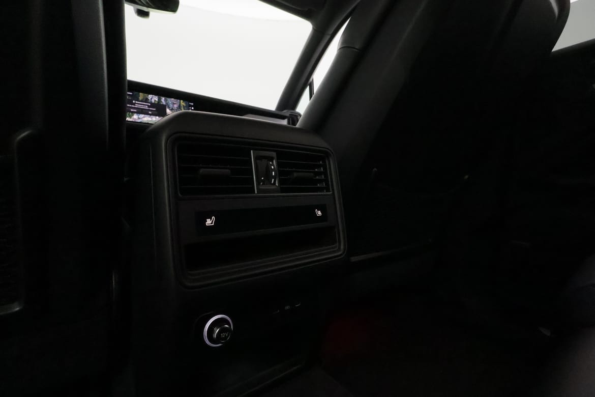 Porsche Cayenne 2024 - miniatyr 22