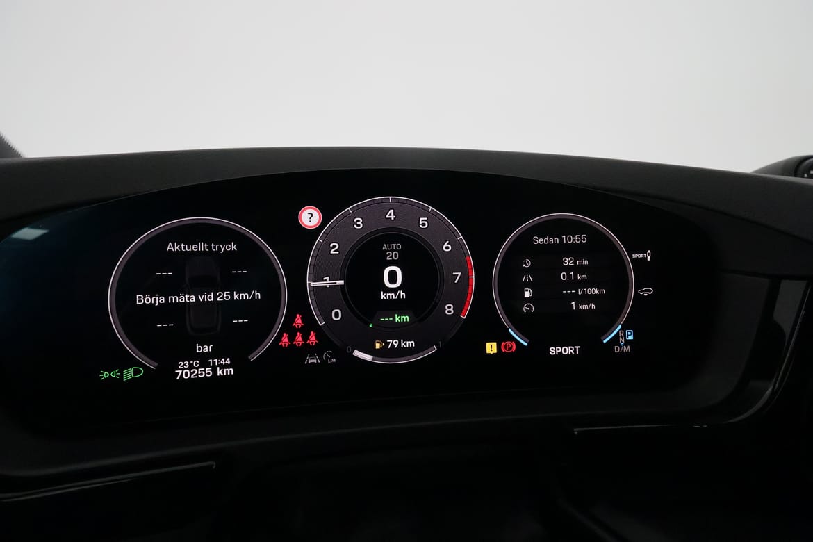 Porsche Cayenne 2024 - miniatyr 24