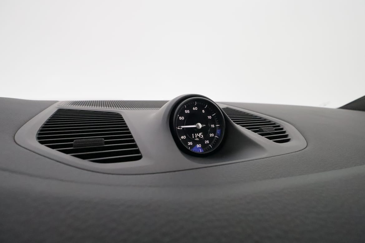 Porsche Cayenne 2024 - miniatyr 32