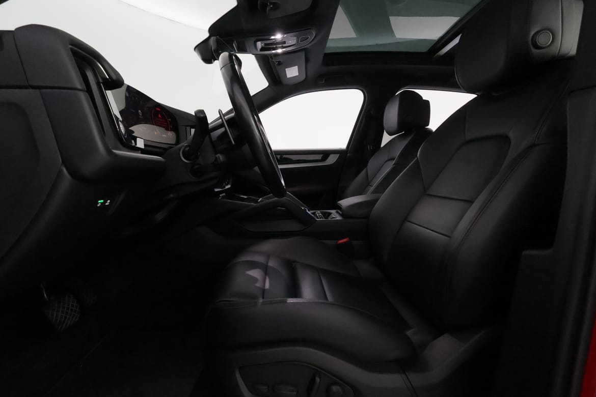 Porsche Cayenne 2024 - miniatyr 10