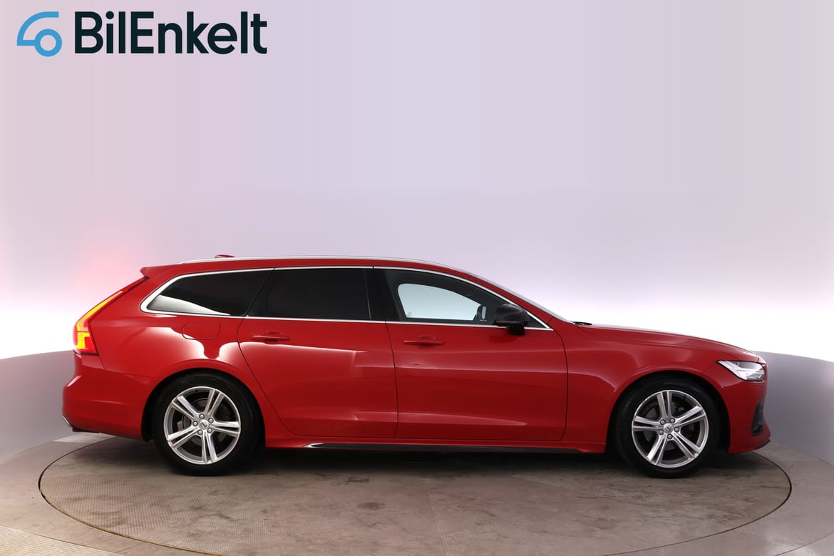 Volvo V90 2018 - miniatyr 2
