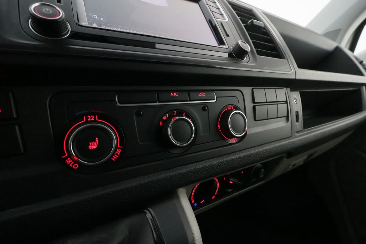 Volkswagen Transporter 2017 - miniatyr 17