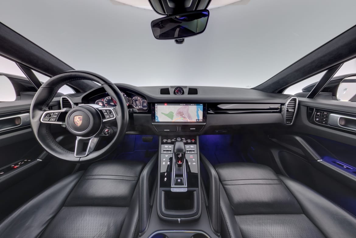 Porsche Cayenne 2020 - miniatyr 12