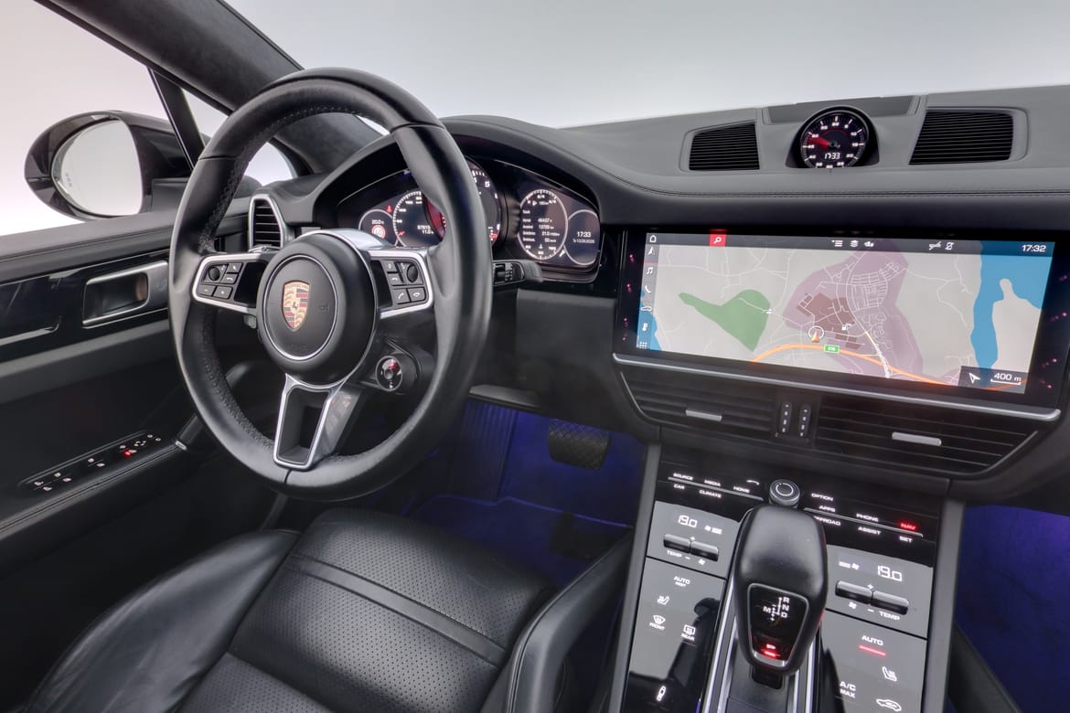 Porsche Cayenne 2020 - miniatyr 13