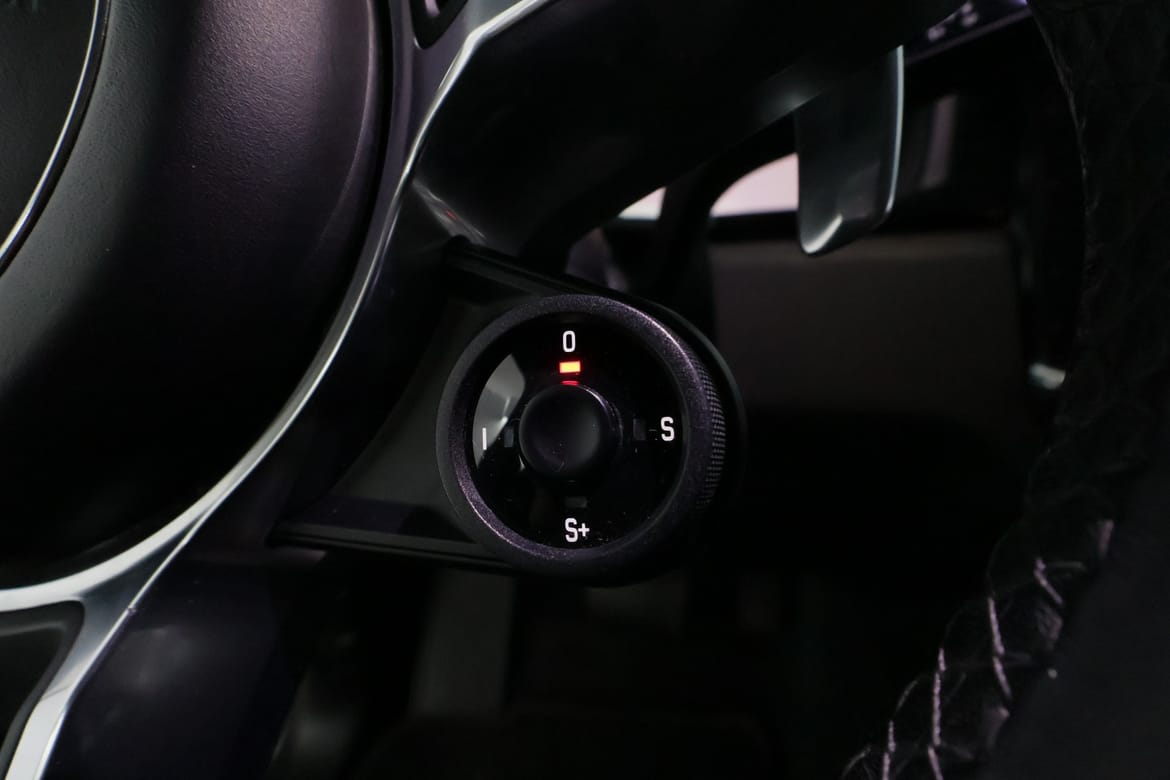 Porsche Cayenne 2020 - miniatyr 17
