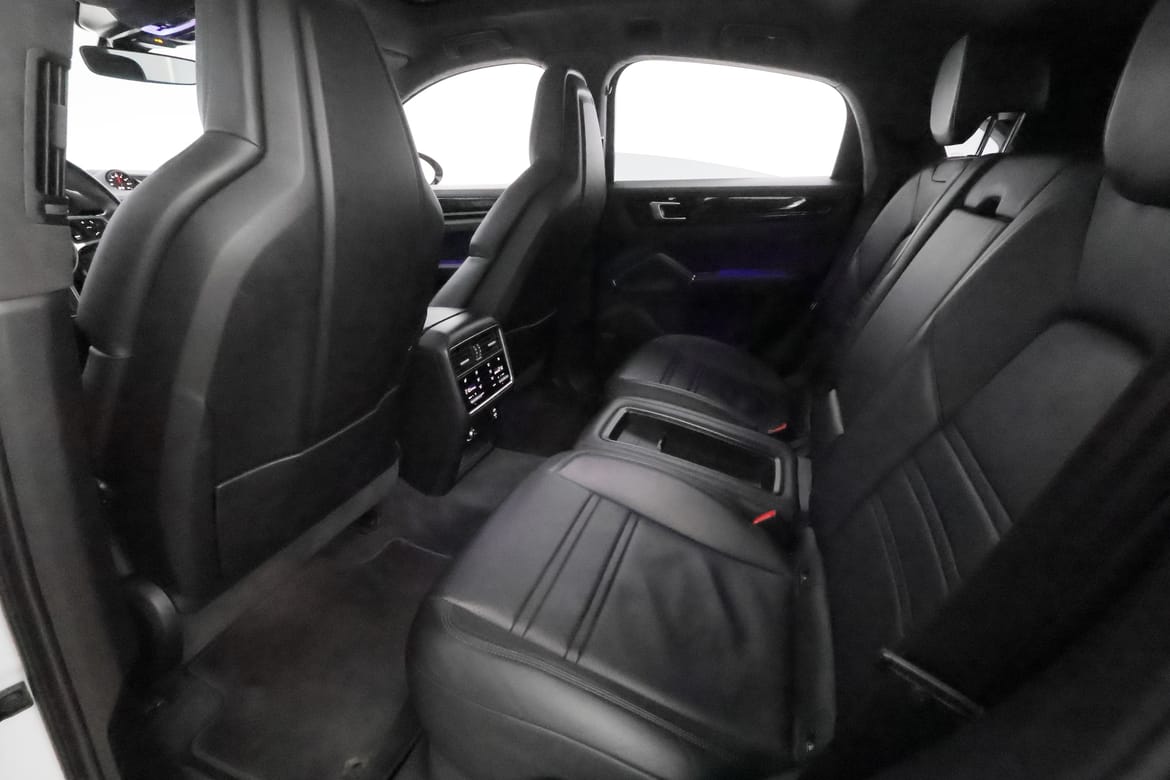 Porsche Cayenne 2020 - miniatyr 19