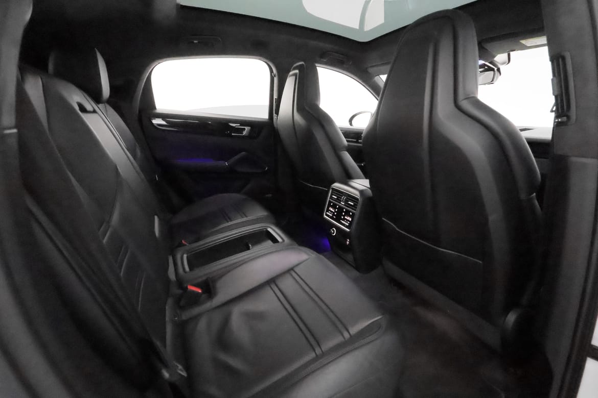 Porsche Cayenne 2020 - miniatyr 20