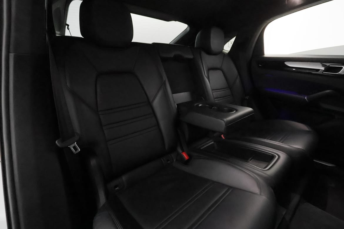 Porsche Cayenne 2020 - miniatyr 21