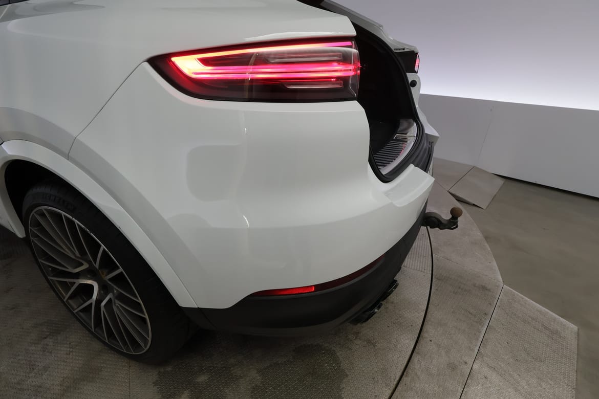 Porsche Cayenne 2020 - miniatyr 7