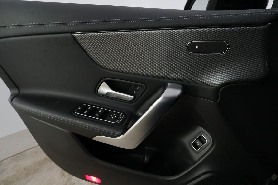 Mercedes-Benz CLA 2020 - miniatyr 28