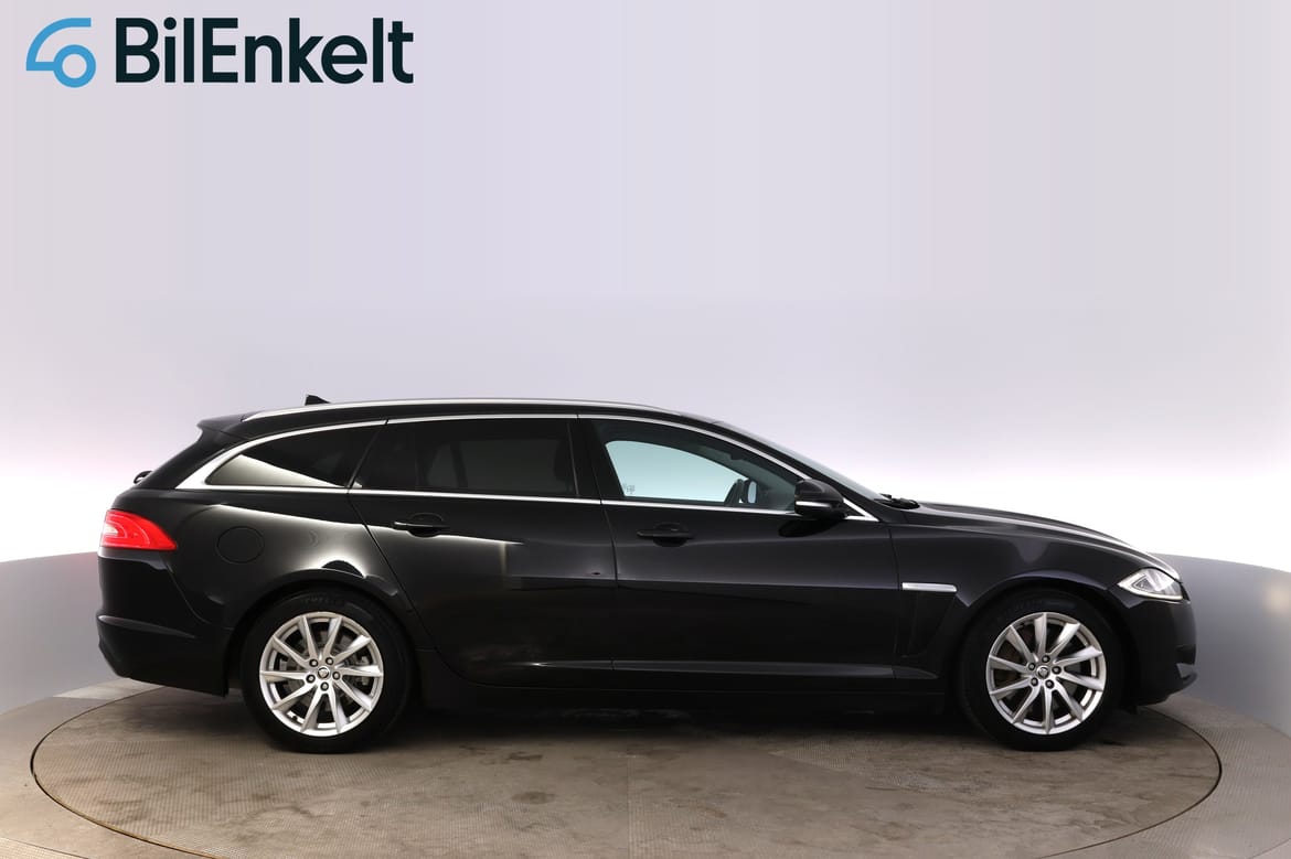 Jaguar XF 2013 - miniatyr 2