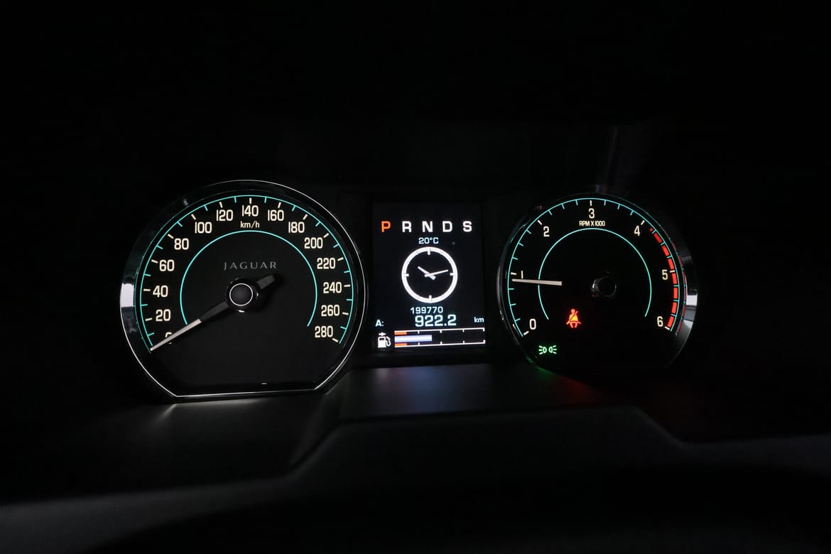 Jaguar XF 2013 - miniatyr 22