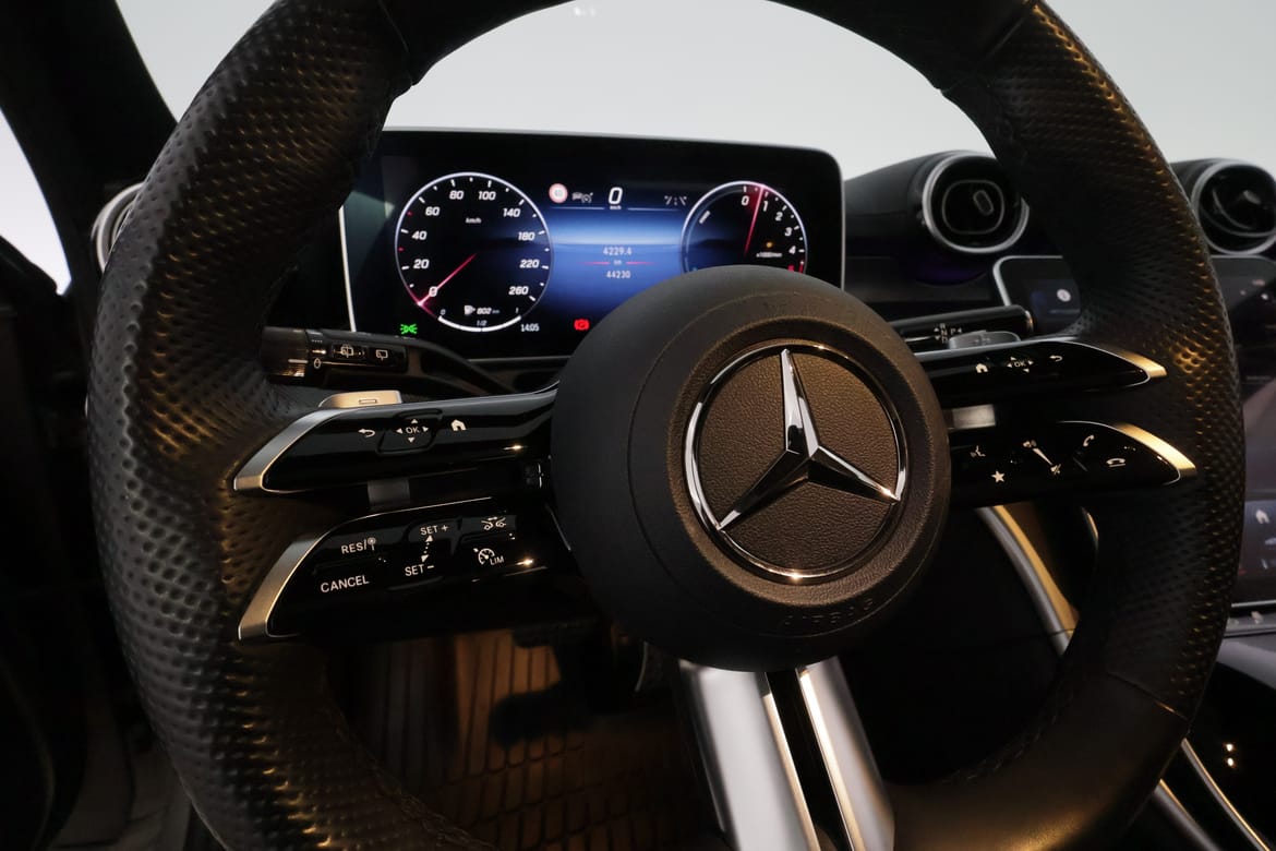 Mercedes-Benz C-Klass 2024 - miniatyr 17
