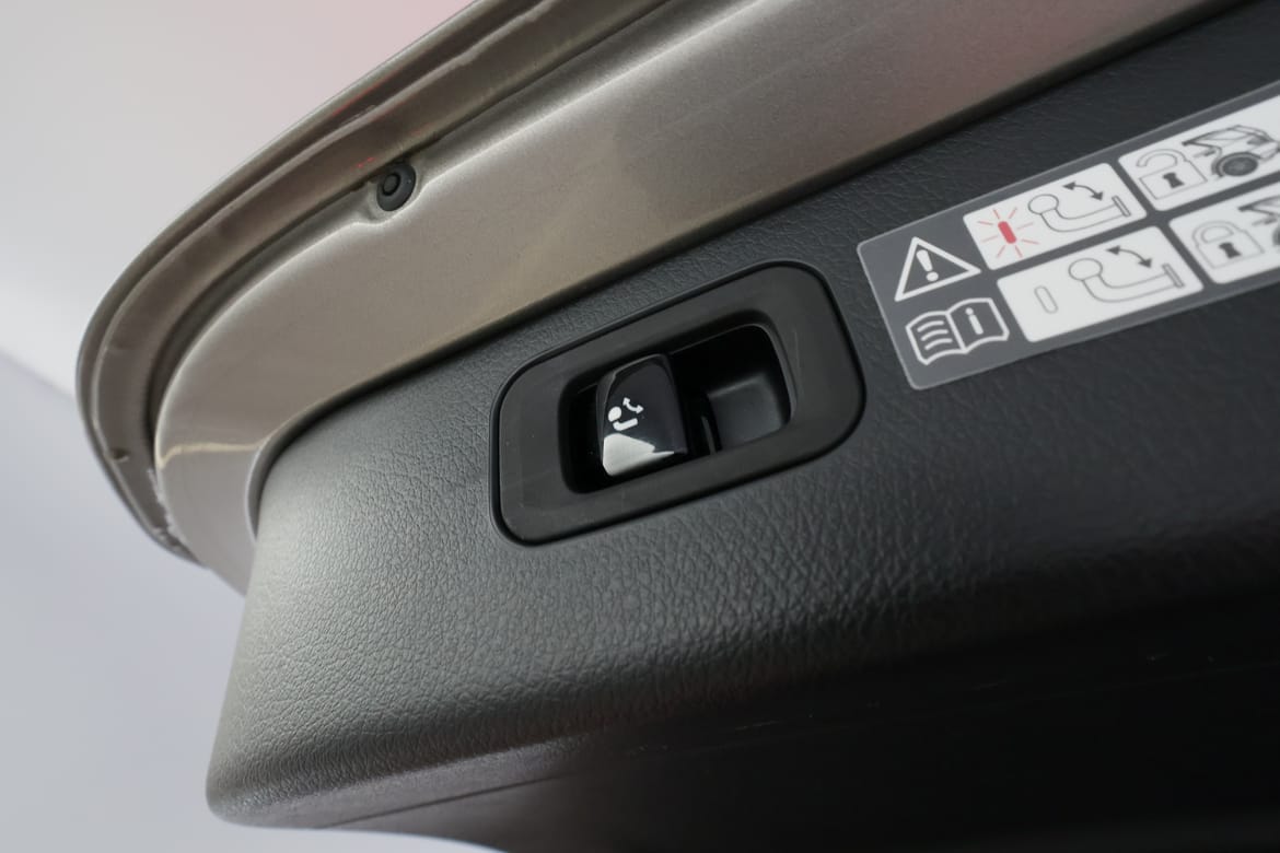 Mercedes-Benz C-Klass 2024 - miniatyr 9