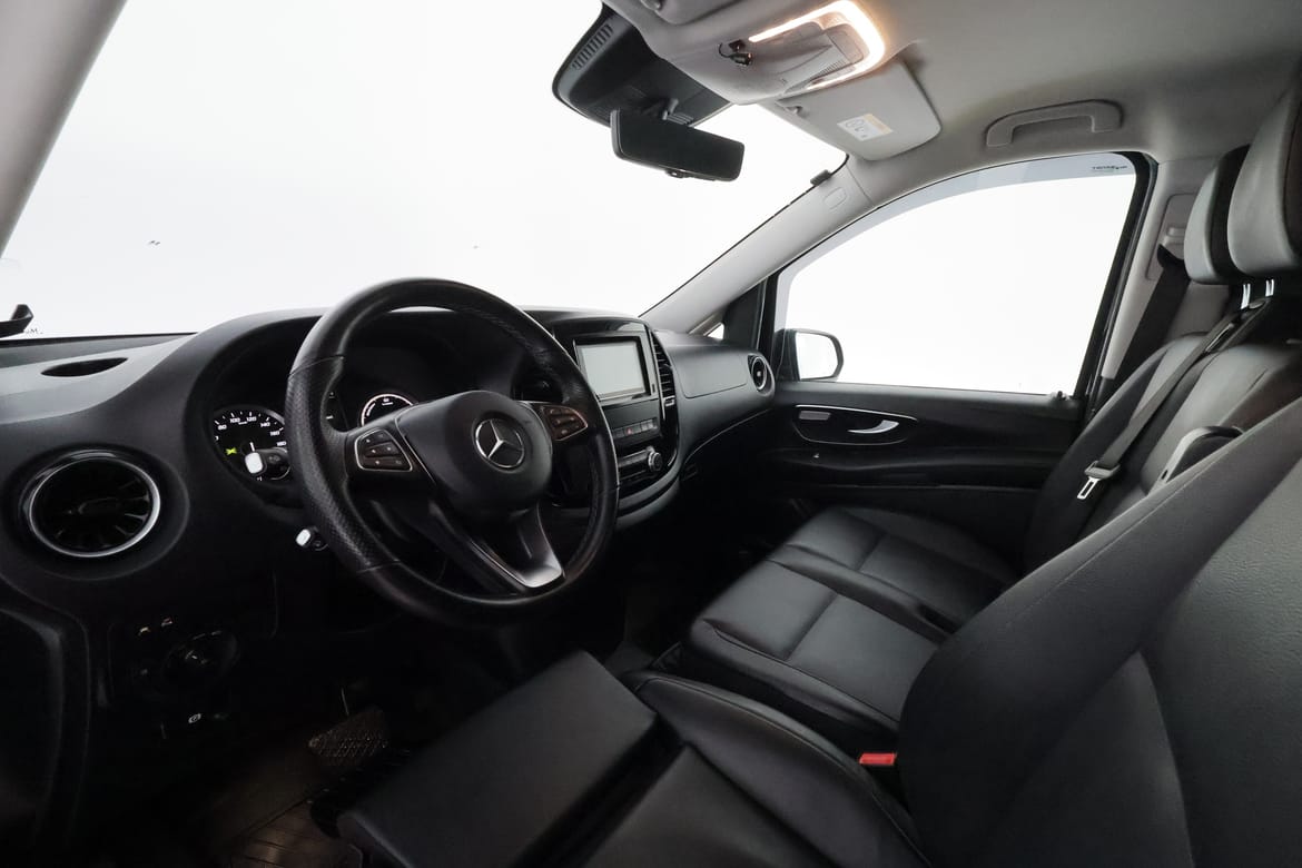 Mercedes-Benz Vito 2023 - miniatyr 10