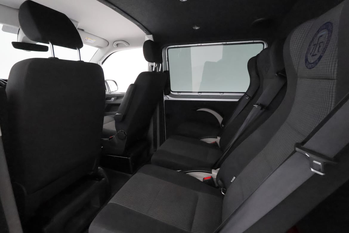 Volkswagen Transporter 2021 - miniatyr 16