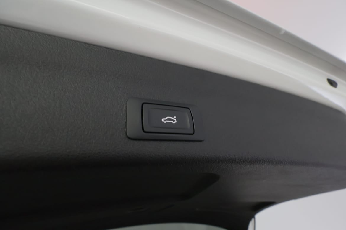 Audi A6 2023 - miniatyr 10