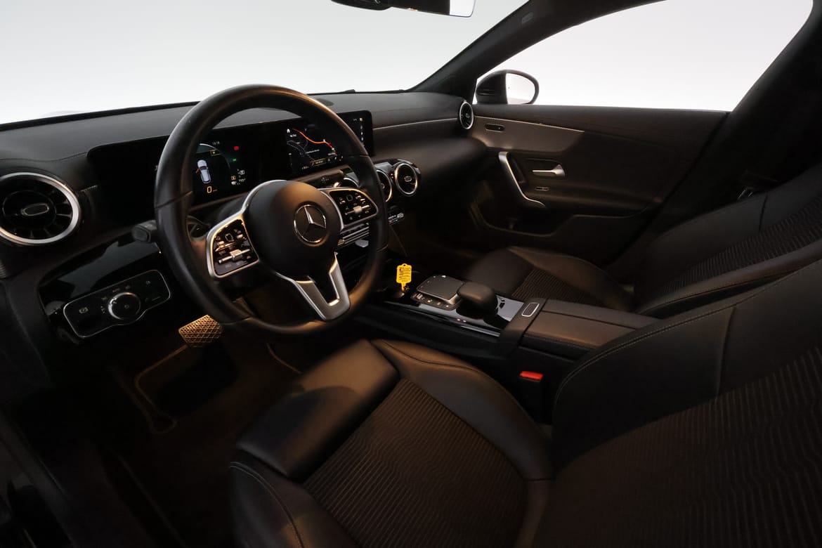 Mercedes-Benz CLA 2022 - miniatyr 16