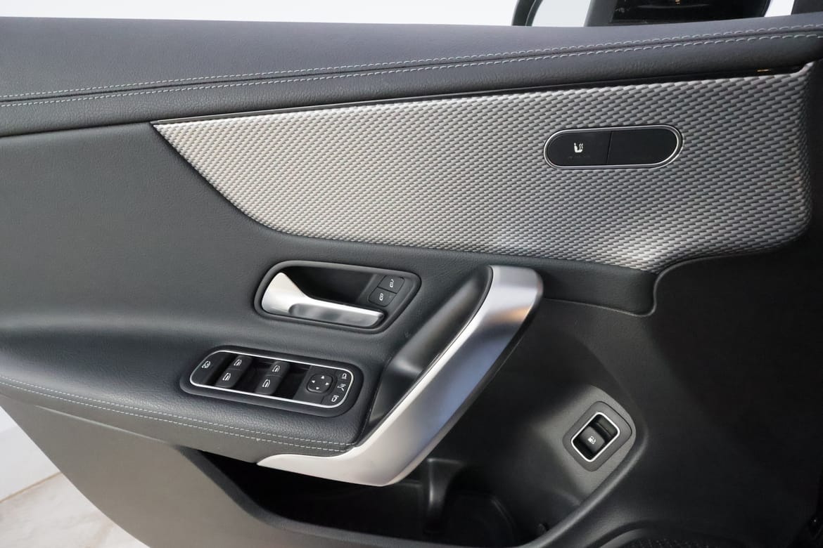 Mercedes-Benz CLA 2022 - miniatyr 30