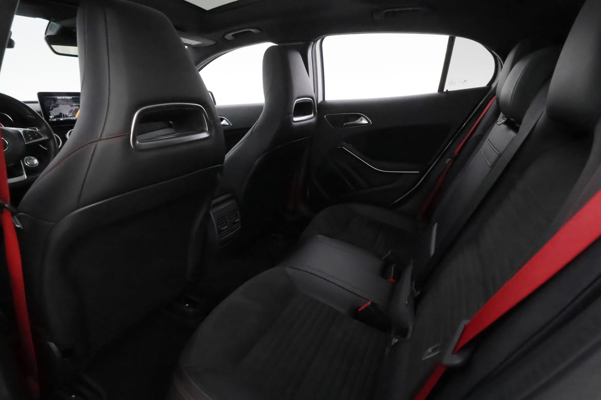 Mercedes-Benz GLA 2019 - miniatyr 18