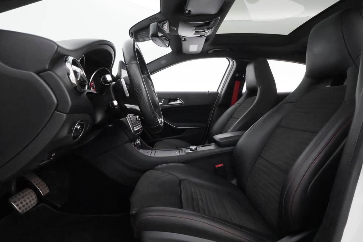 Mercedes-Benz GLA 2019 - miniatyr 10